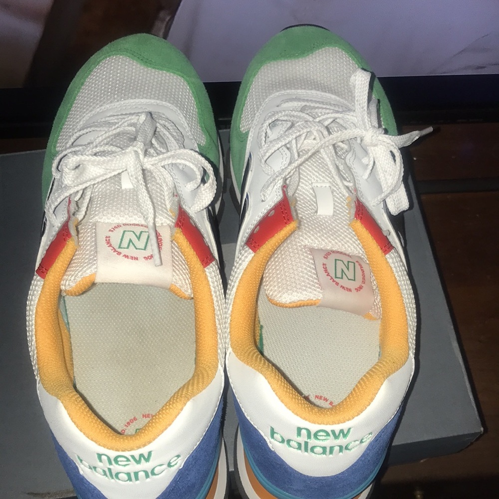 New Balances - Picture 4 of 4